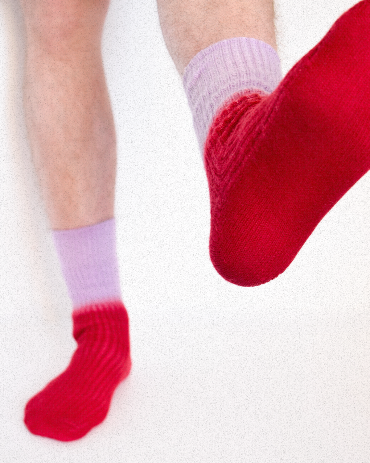 Dip-Dye Kaschmirsocken Rot/Lila von Mell-o – Ansicht 2