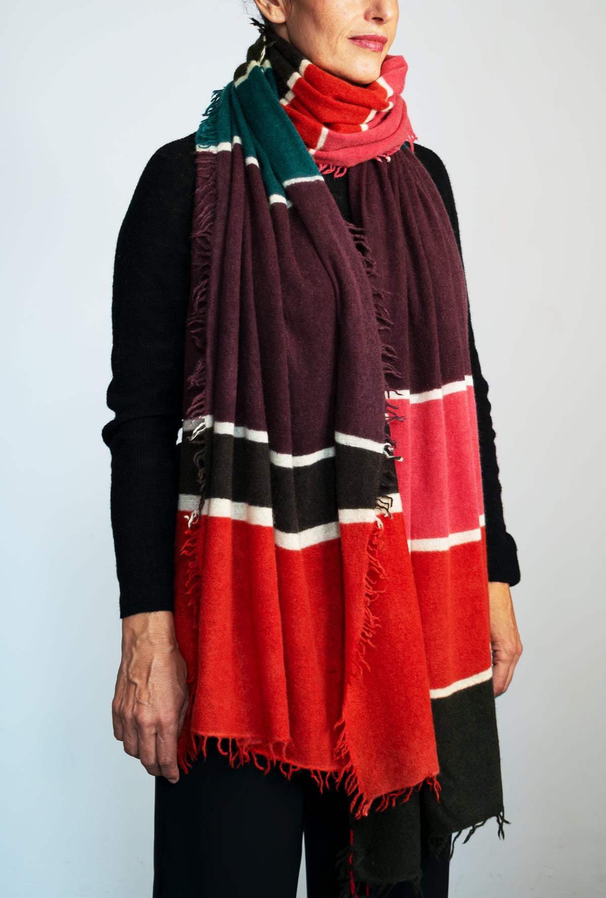 Nomad Stripe Kaschmirschal von Mell-o – Ansicht 2