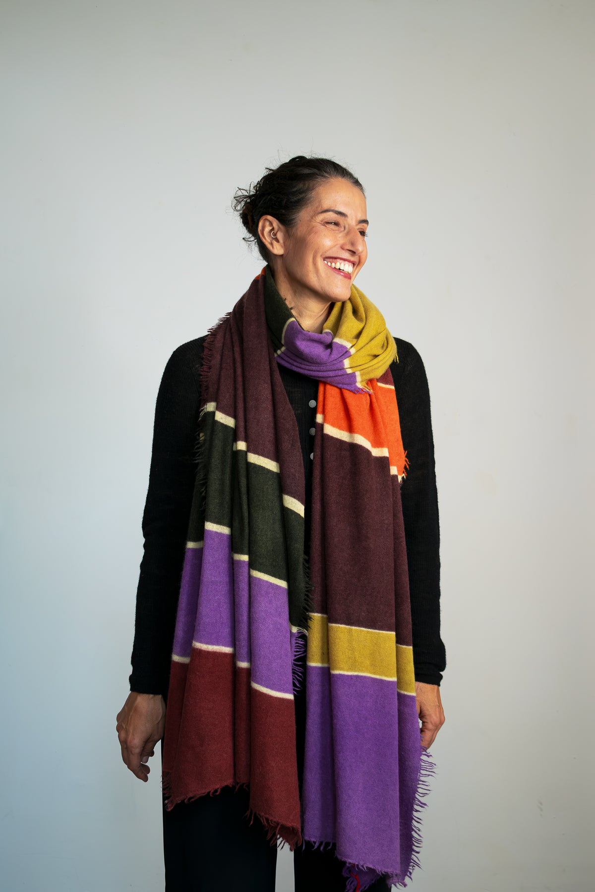 Nomad Stripe Kaschmirschal von Mell-o – Ansicht 3