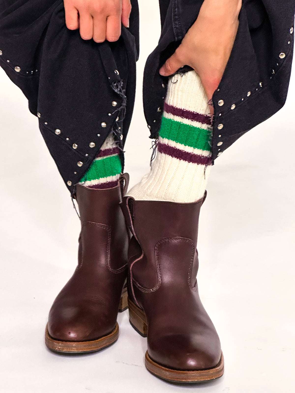 Sporty Kaschmirsocken Natur mit Grün/Rot von Mell-o – Ansicht 2